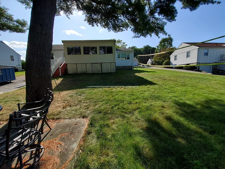 22 Augustus Rd #LR — Photo 26