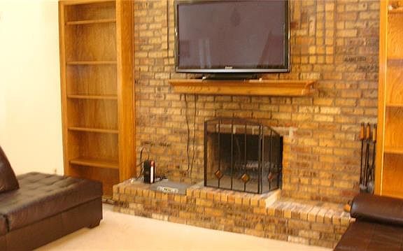 4th image of 8001 Lazy Brook Dr