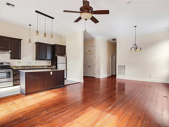 4th image of 3031 Magazine St #B