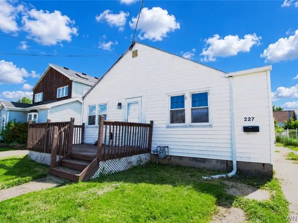 227 Roland St, Sloan, NY 14212