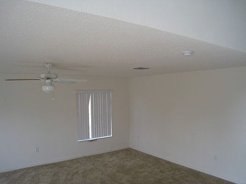 4th image of 1705 Redfin Way
