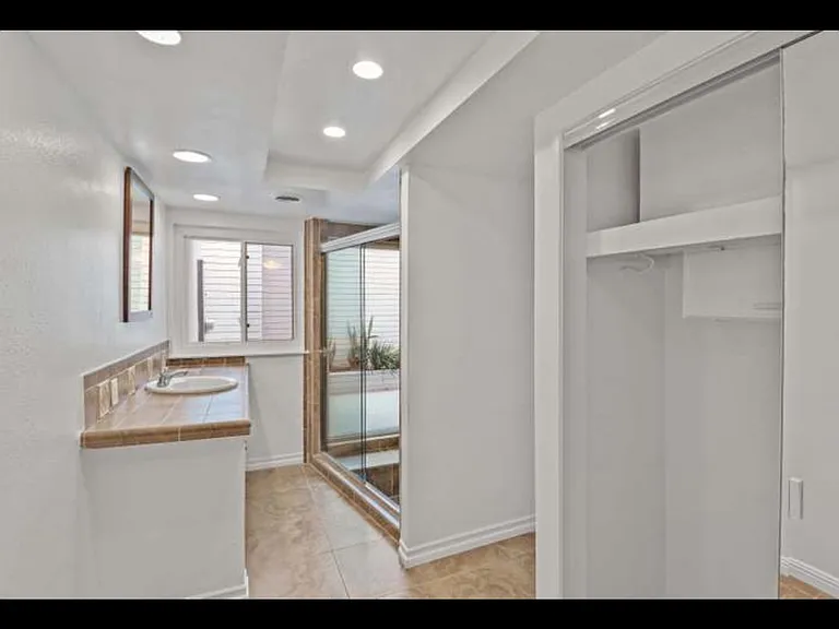 2518 S Sierra Madre — Photo 15