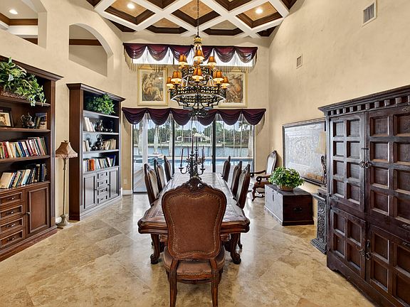 5th image of 1940 SW 7th Place