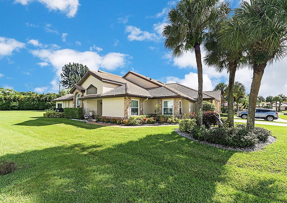 1st image of 7435 Le Chalet Blvd