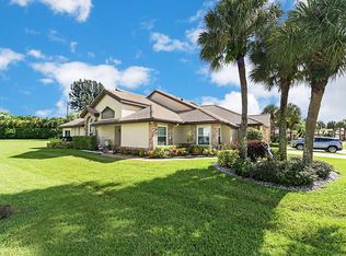 7435 Le Chalet Blvd, Boynton Beach, FL 33472