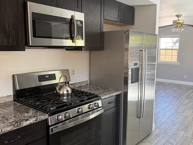 840 Singingwood Dr — Photo 8