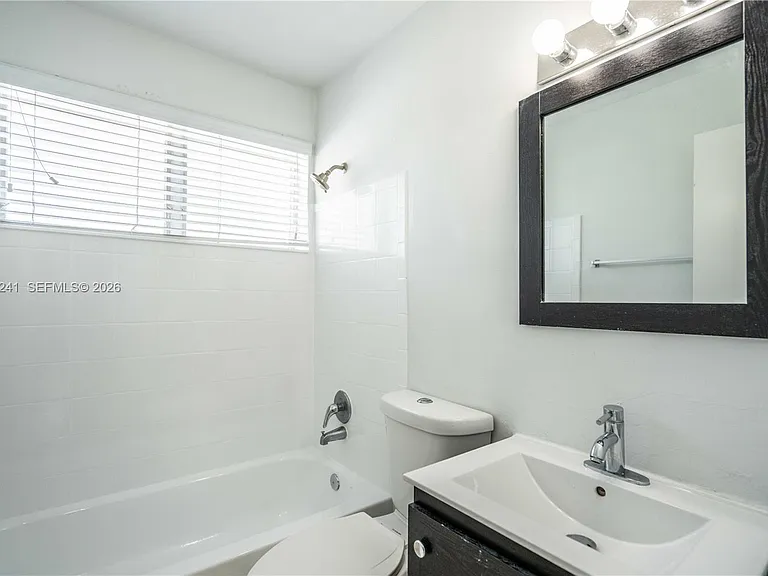 7931 East Dr #204 — Photo 19