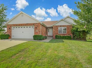 967 Kleefeld Ln, Saint Libory, IL 62282