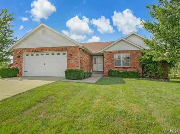 967 Kleefeld Ln, Saint Libory, IL 62282