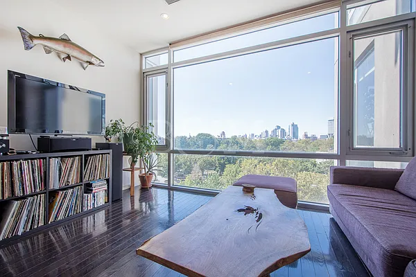 Sold by Brick&Mortar | media 11