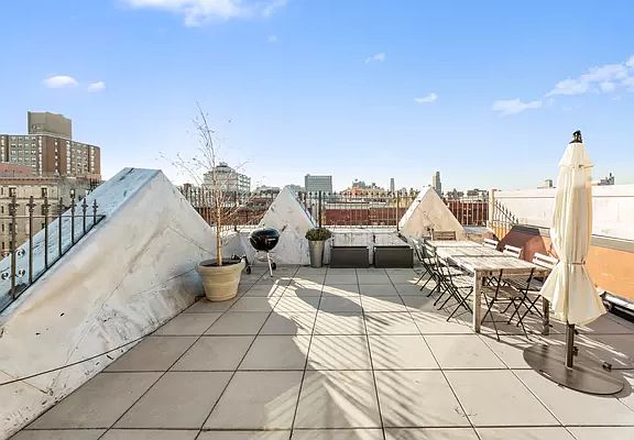 5th image of 159 W 118th St Penthouse A