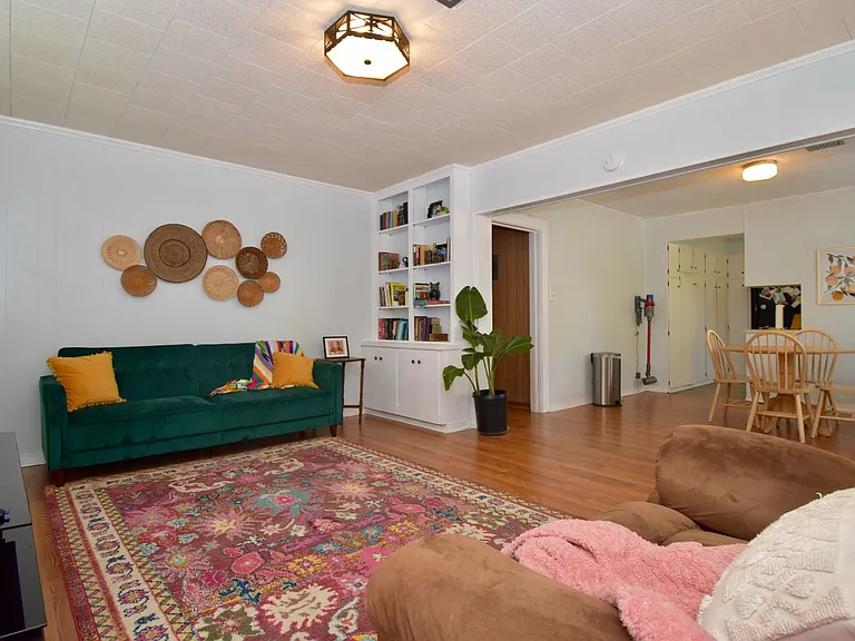 708 Tech Dr — Photo 3