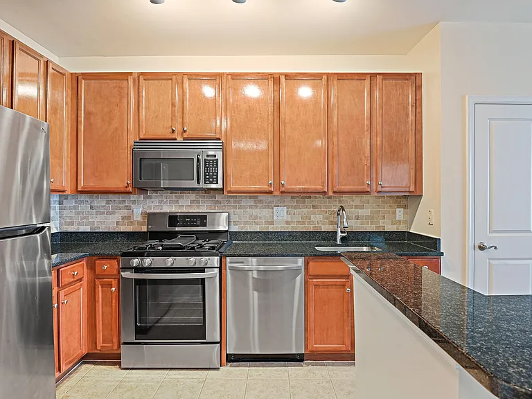 2655 Prosperity Ave #239 — Photo 6