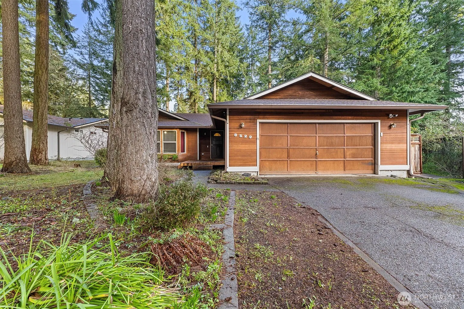 8529 37th Court SE photo 1
