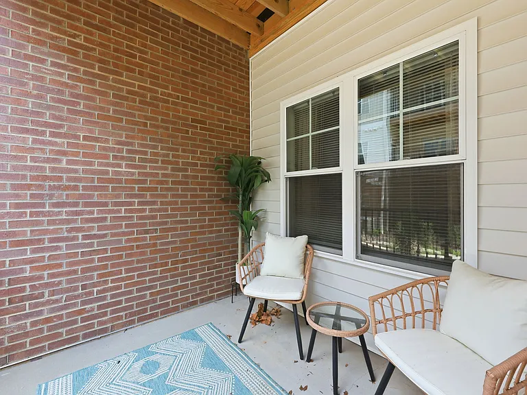 Pine Reserve Apartments — Photo 42
