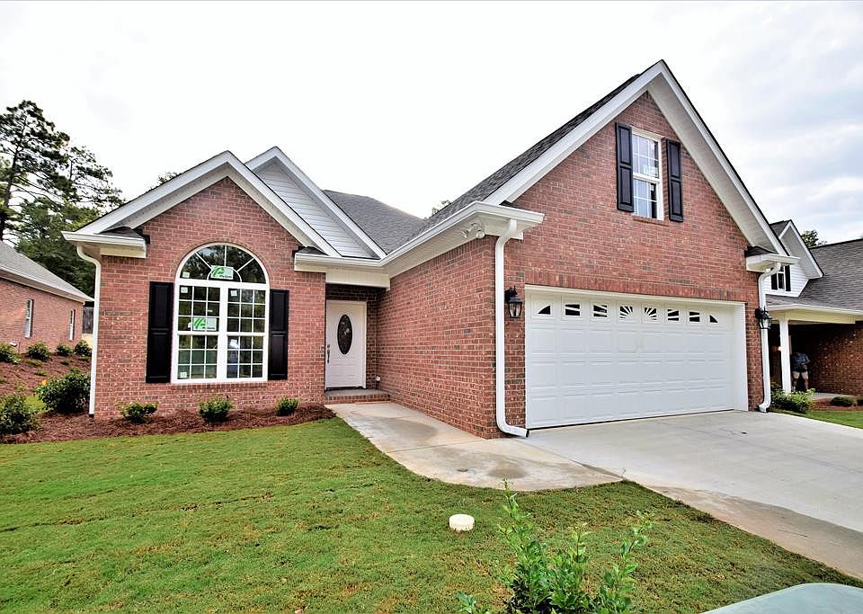 1st image of 122 Lynn Drive