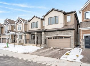 845 Pearly Everlasting Cres, Ottawa, ON K0A 2Z0