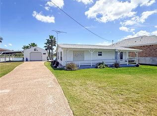 235 Ridge Harbor Dr, Rockport, TX 78382