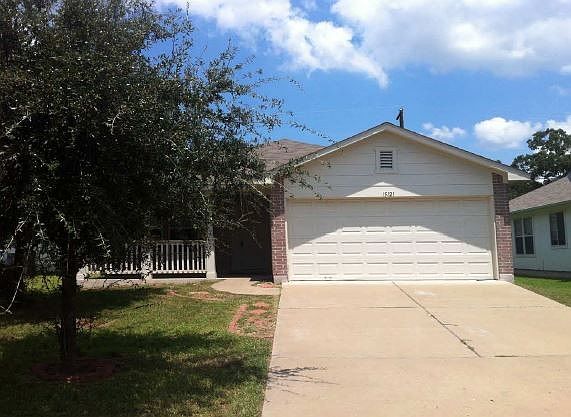1st image of 15121 Faircrest Dr