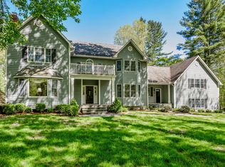 16 Adams Farm Rd, Katonah, NY 10536