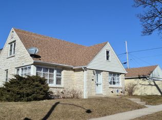 5924 W Wright St, Milwaukee, WI 53210