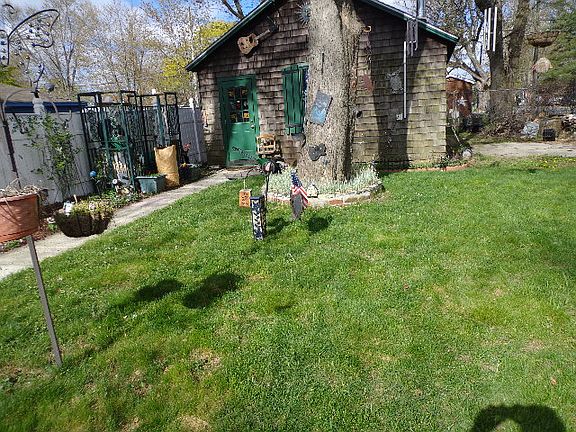 A View From the House, Garag