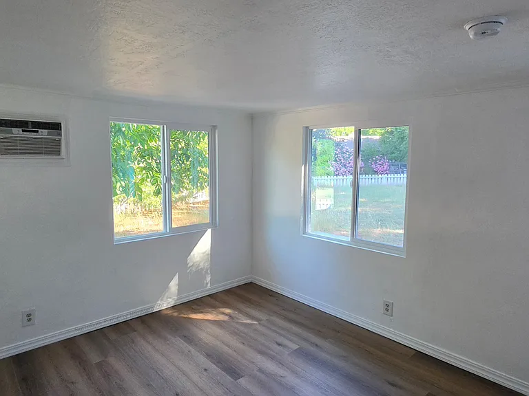 3526 Country Club Dr — Photo 4