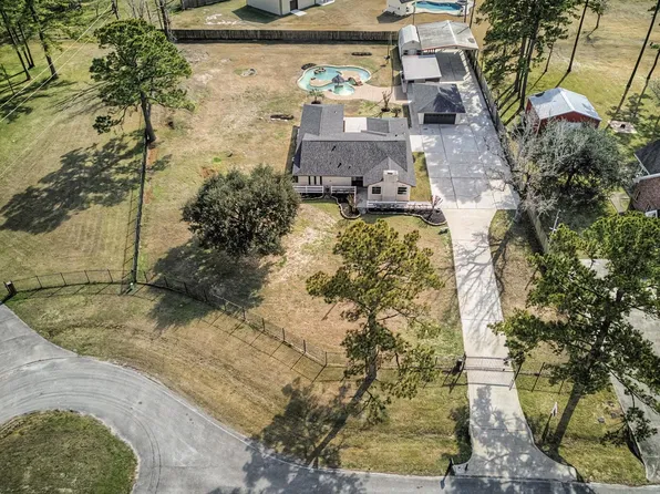 311 Mariachi St, Crosby, TX 77532