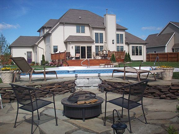 Wonderful back yard retreat.