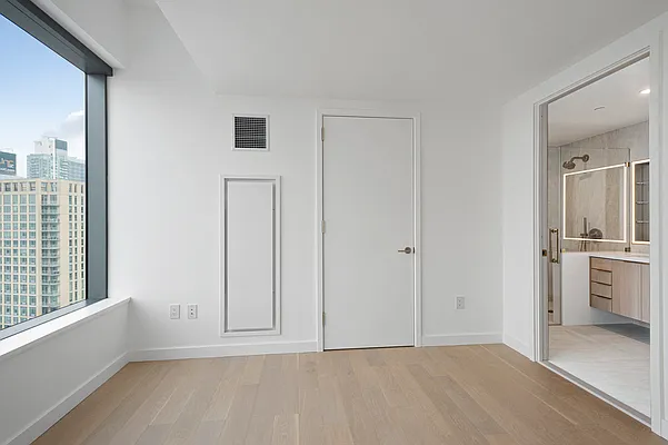 Rented by Compass | media 21