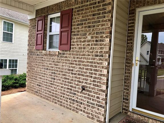 3rd image of 260 Fox Creek Blvd