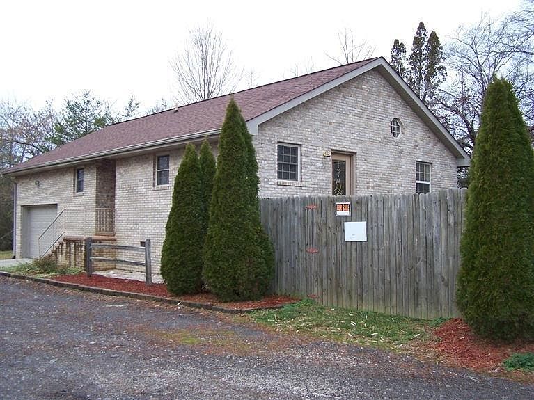 1st image of 72 Autumnridge Ln