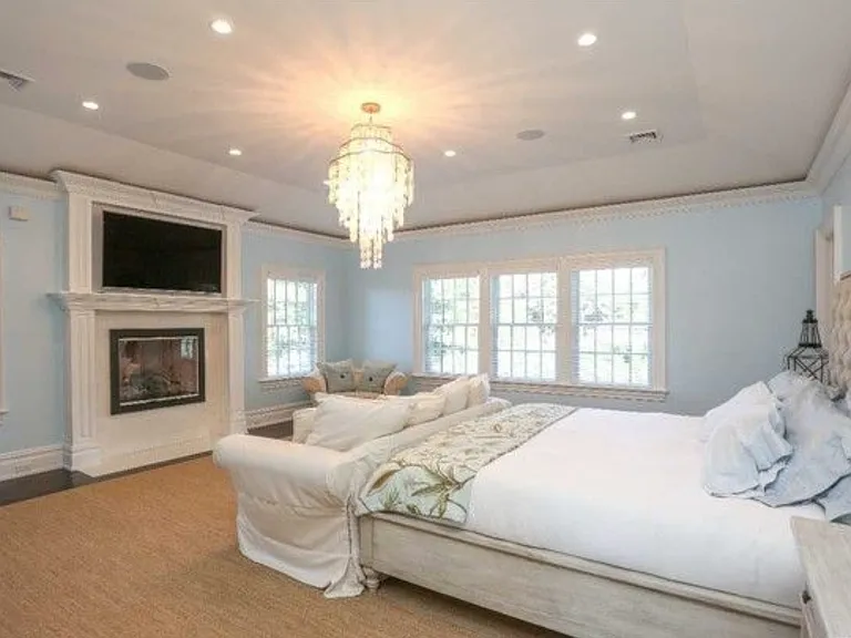 39 Middle Pond Rd — Photo 12