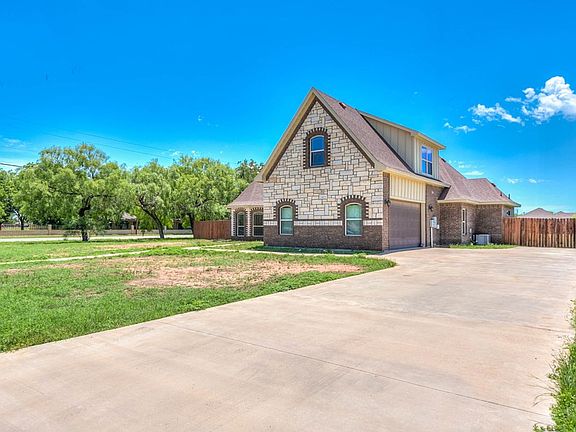 4th image of 1701 Loganwood Dr