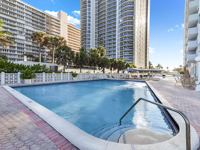 4250 Galt Ocean Dr #12D — Photo 33