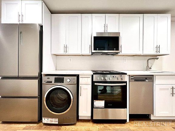 5th image of 827 Putman Ave #6