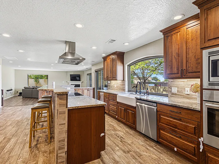 7009 Pala Mesa Ct NE — Photo 37