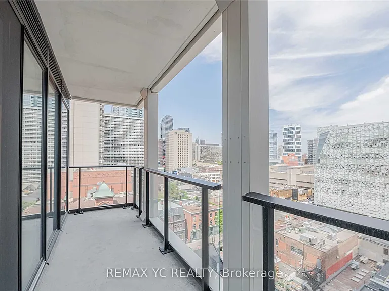 20 Edward St #717 — Photo 14