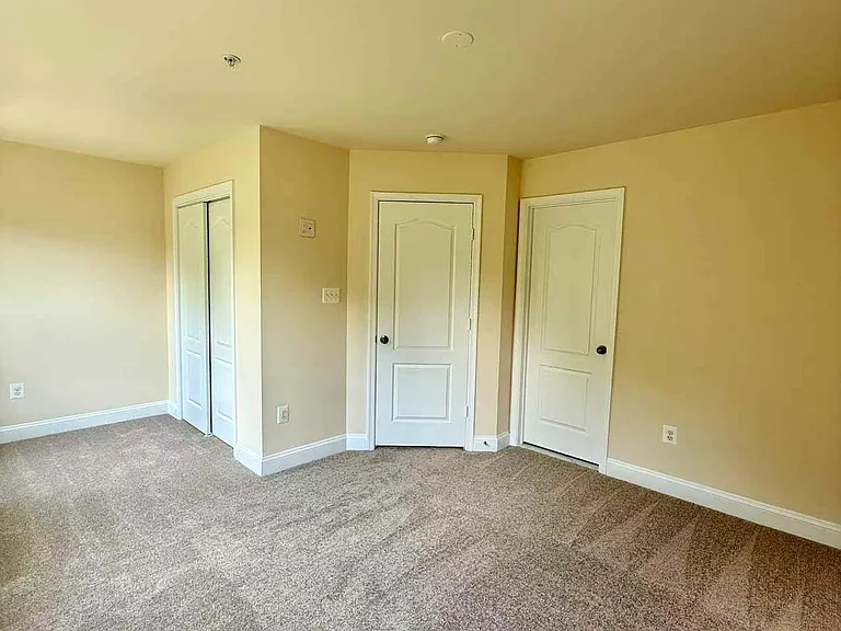 11918 Weybridge Ln — Photo 30