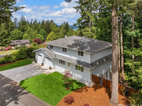 24390 Mount Washington View Lane NW, Poulsbo, WA 98370