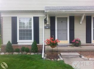 36620 Park Place Dr, Sterling Heights, MI