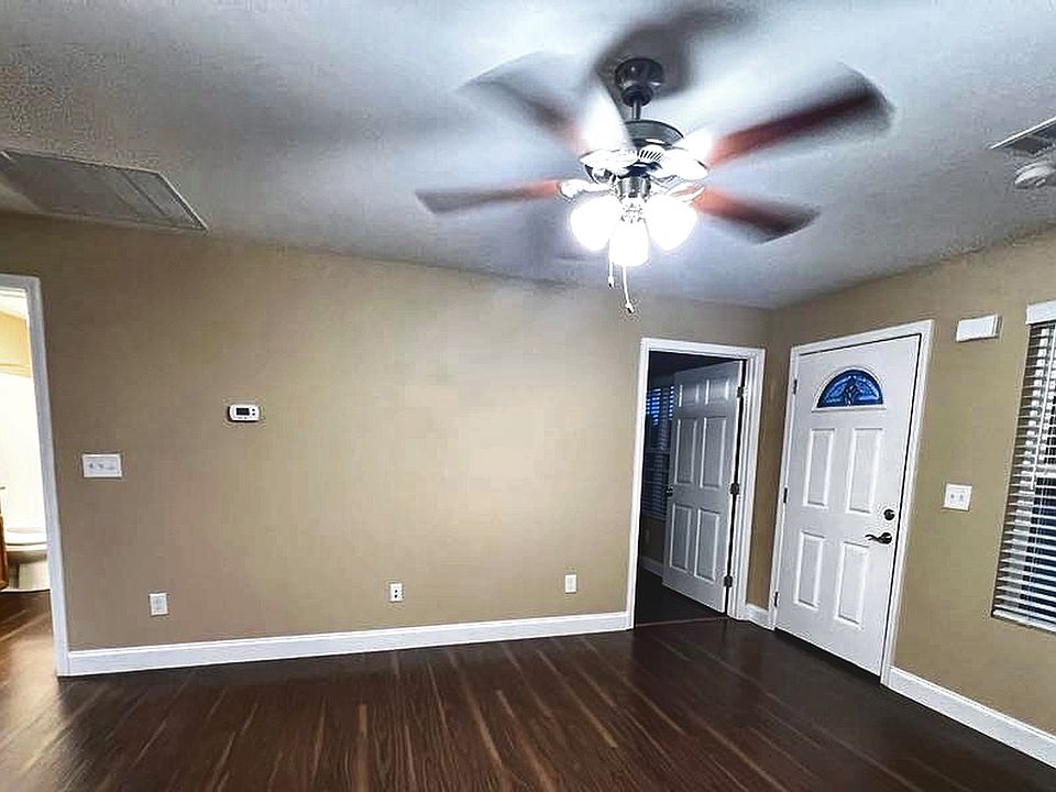 1st image of 255 Lavista Dr #1