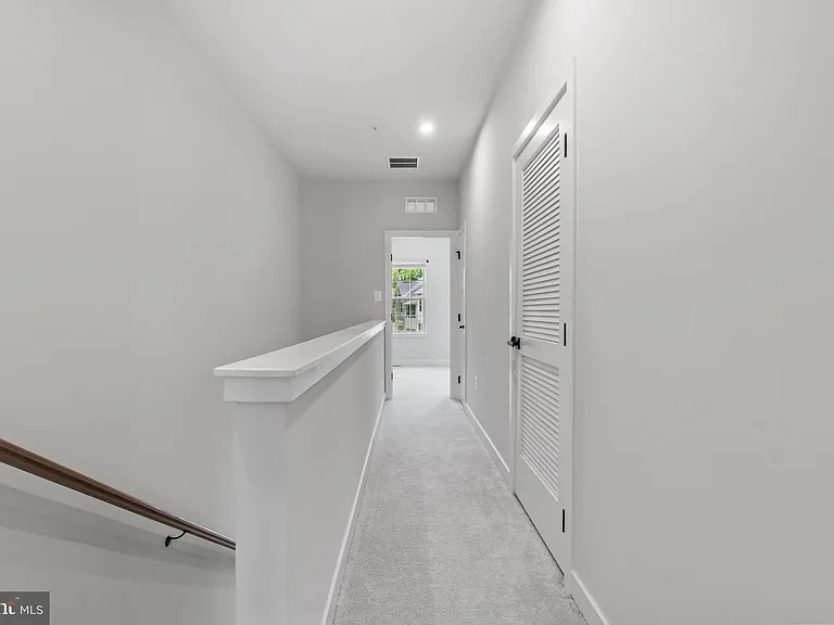 9826 Posterity Ln — Photo 27