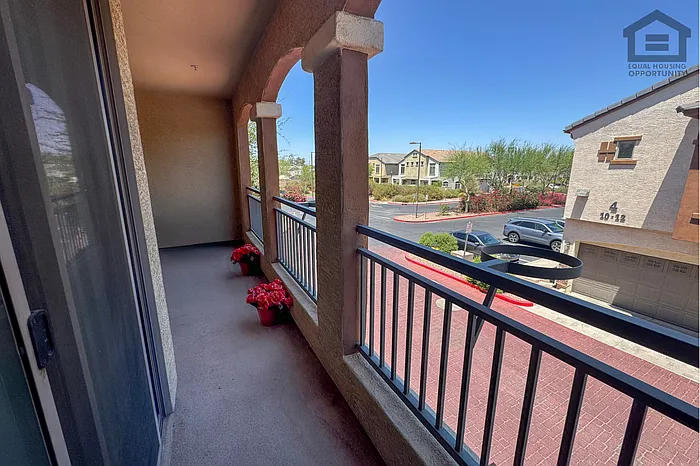 2727 N Price Rd #6 — Photo 21