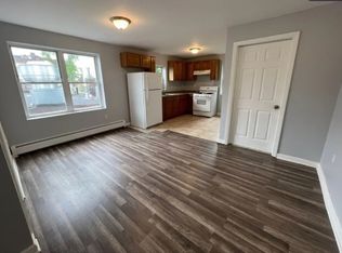 354 Sanford Ave #1R, Newark, NJ 07106