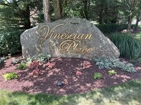 1617 Vineseian Pl, Turtle Creek, PA 15145