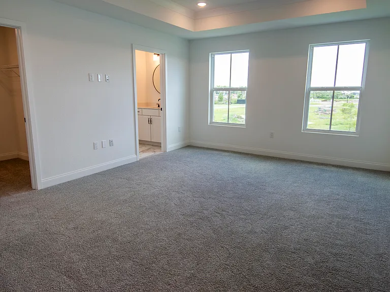 171 SE Birch Ter — Photo 11