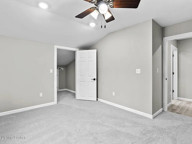 58 Riverside Ln — Photo 13