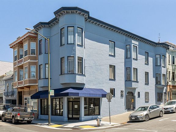 2nd image of 1558 Leavenworth St #1558