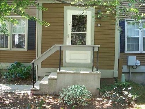 1st image of 24 Whitney Ln